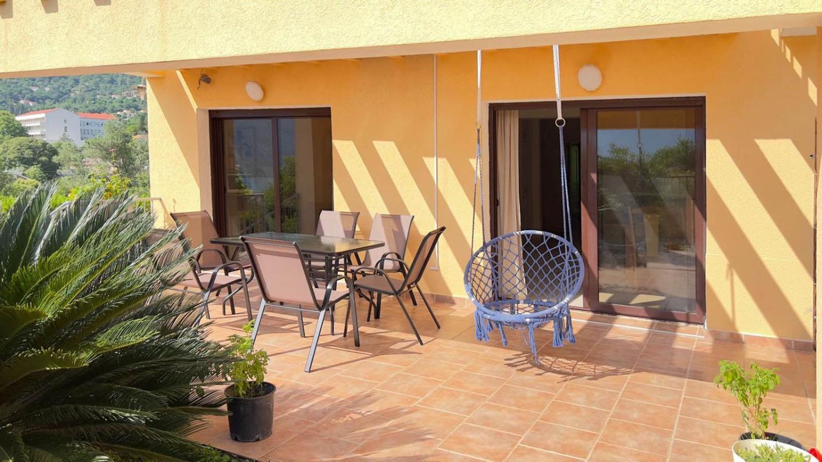 Villa Risan Apartments Экстерьер фото