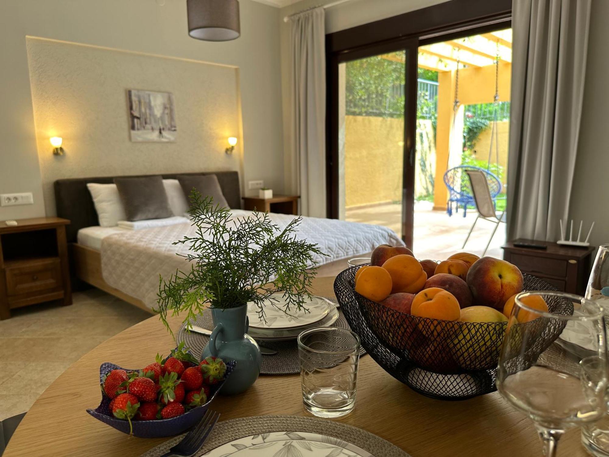 Villa Risan Apartments Экстерьер фото